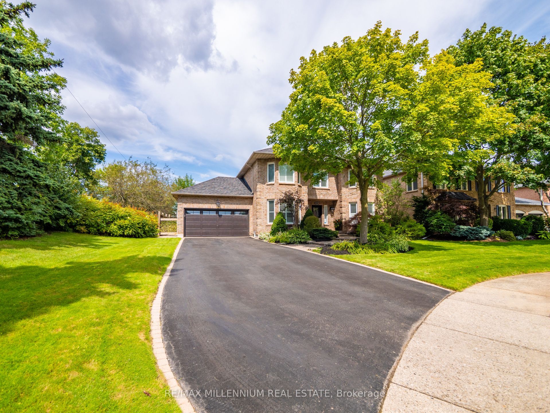1050 Masters Green Property Photo 1