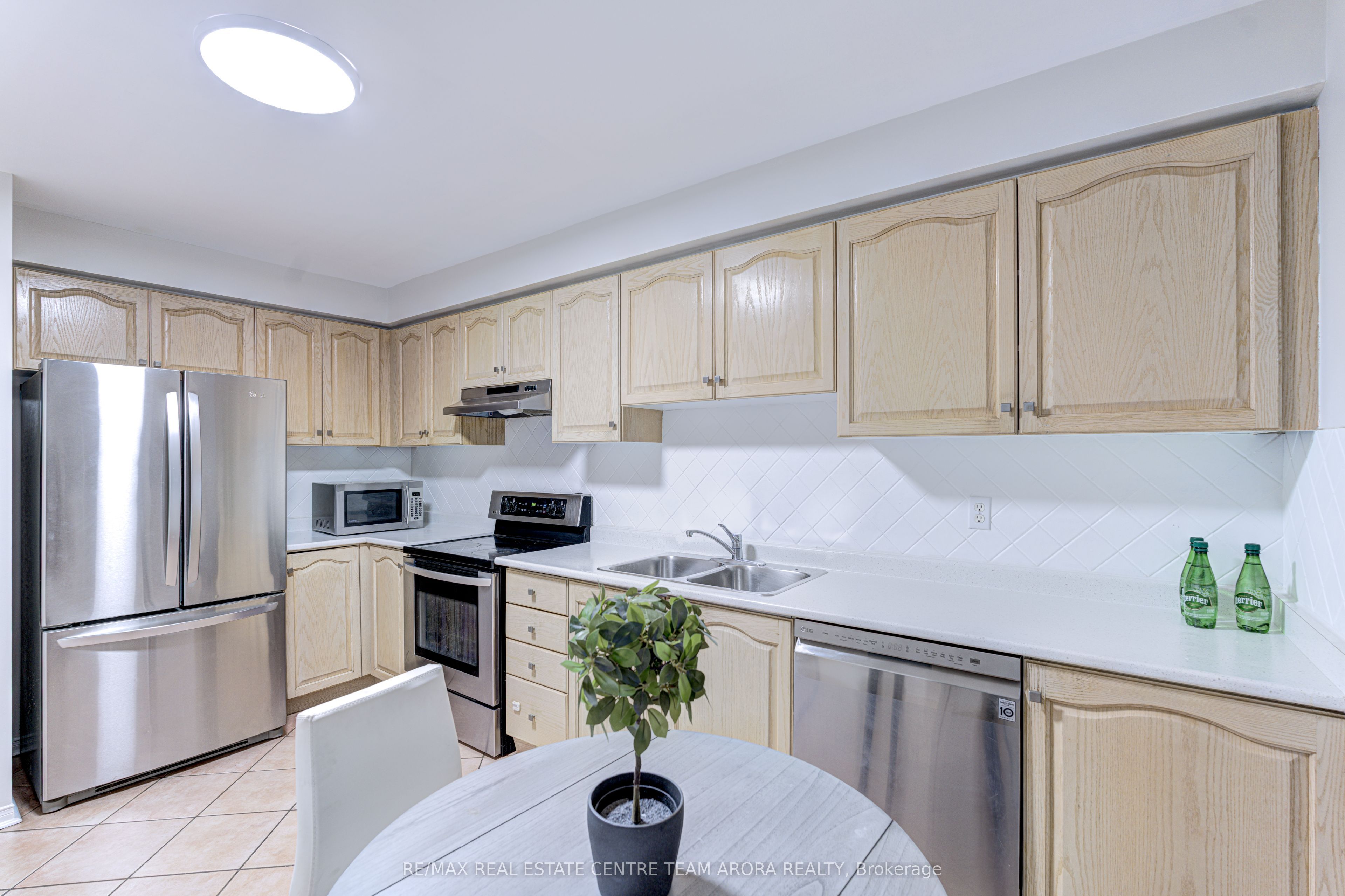 #141 - 9800 Mclaughlin Road Property Photo 20