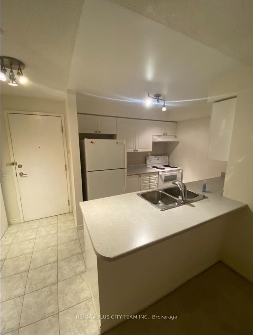 55 Strathaven Dr Property Photo 6