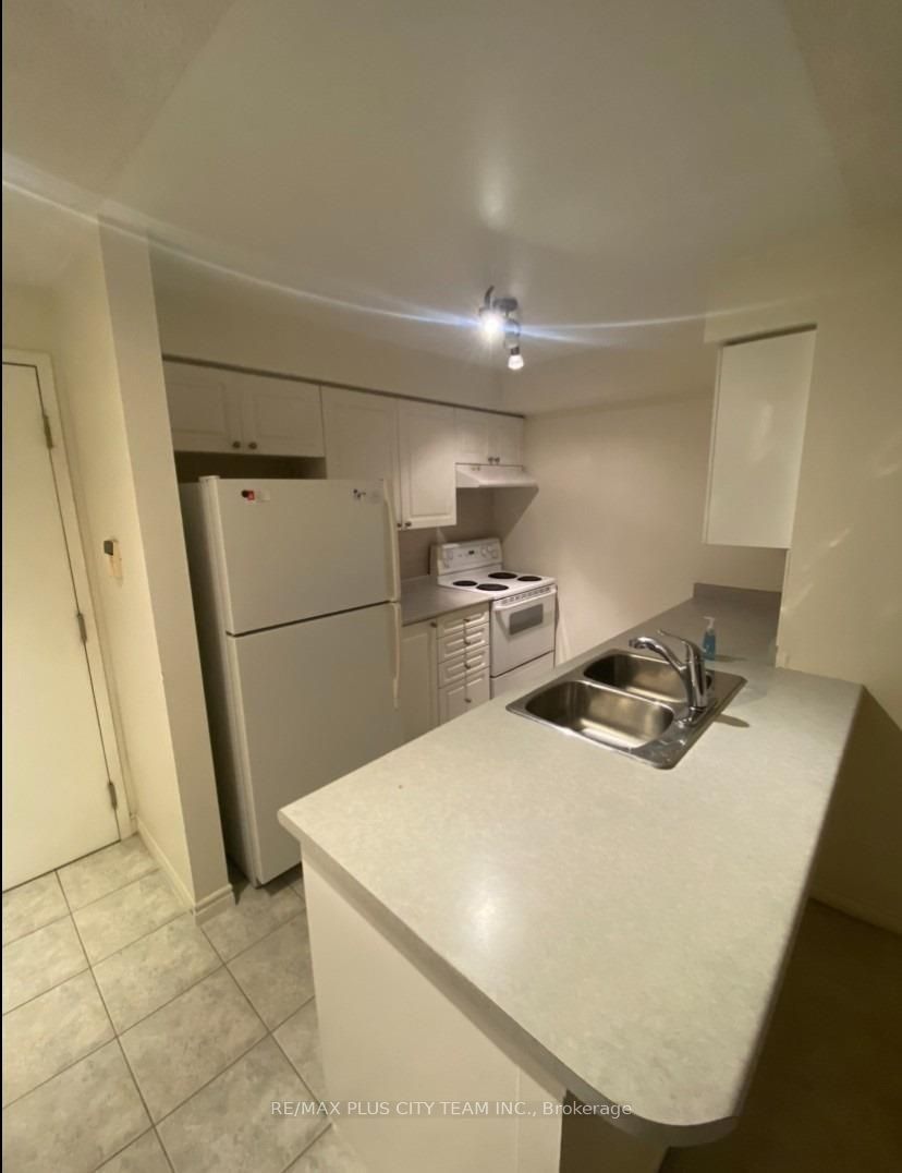 55 Strathaven Dr Property Photo 7