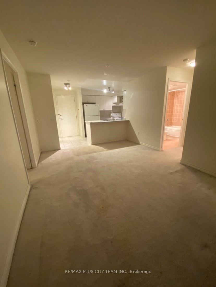 55 Strathaven Dr Property Photo 9