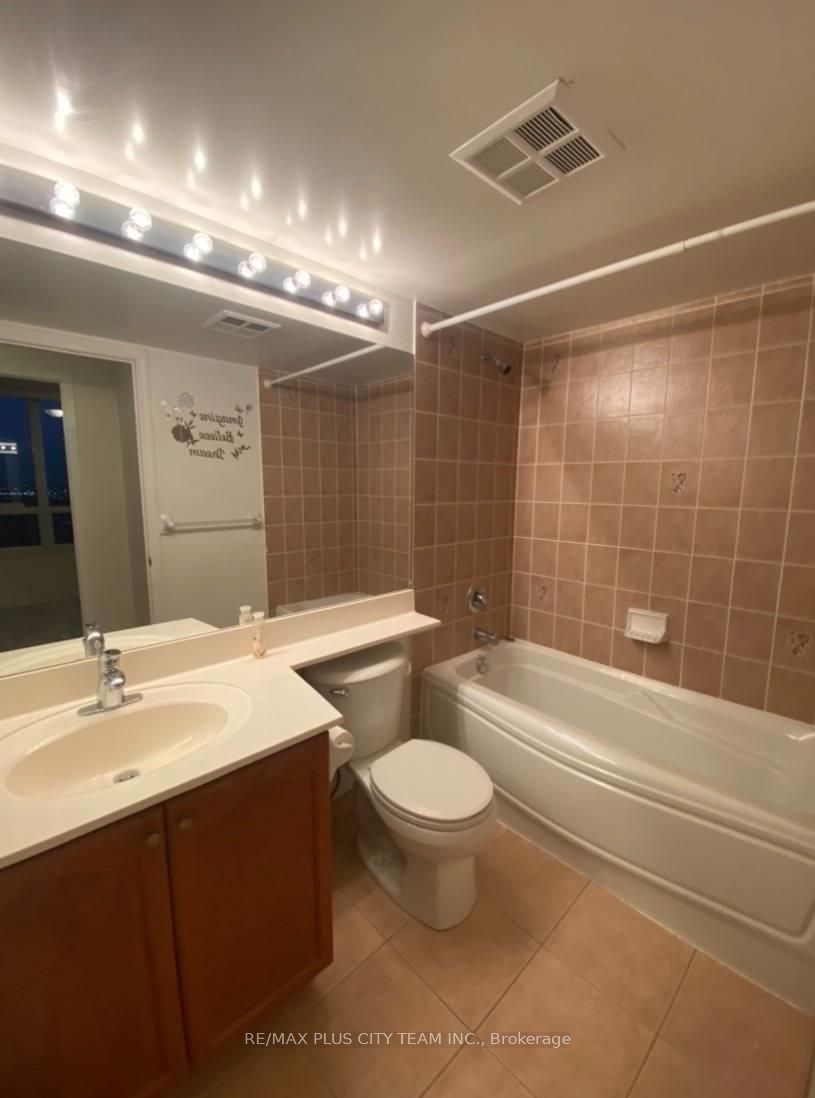 55 Strathaven Dr Property Photo 10
