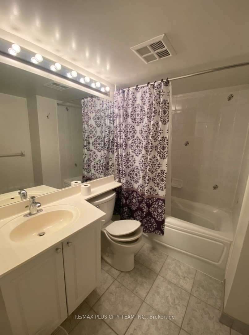 55 Strathaven Dr Property Photo 14