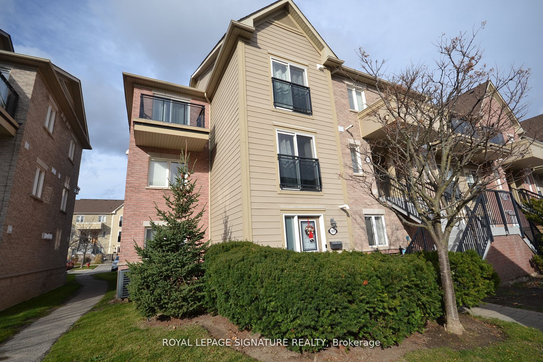 4975 Southampton Dr Property Photo 1