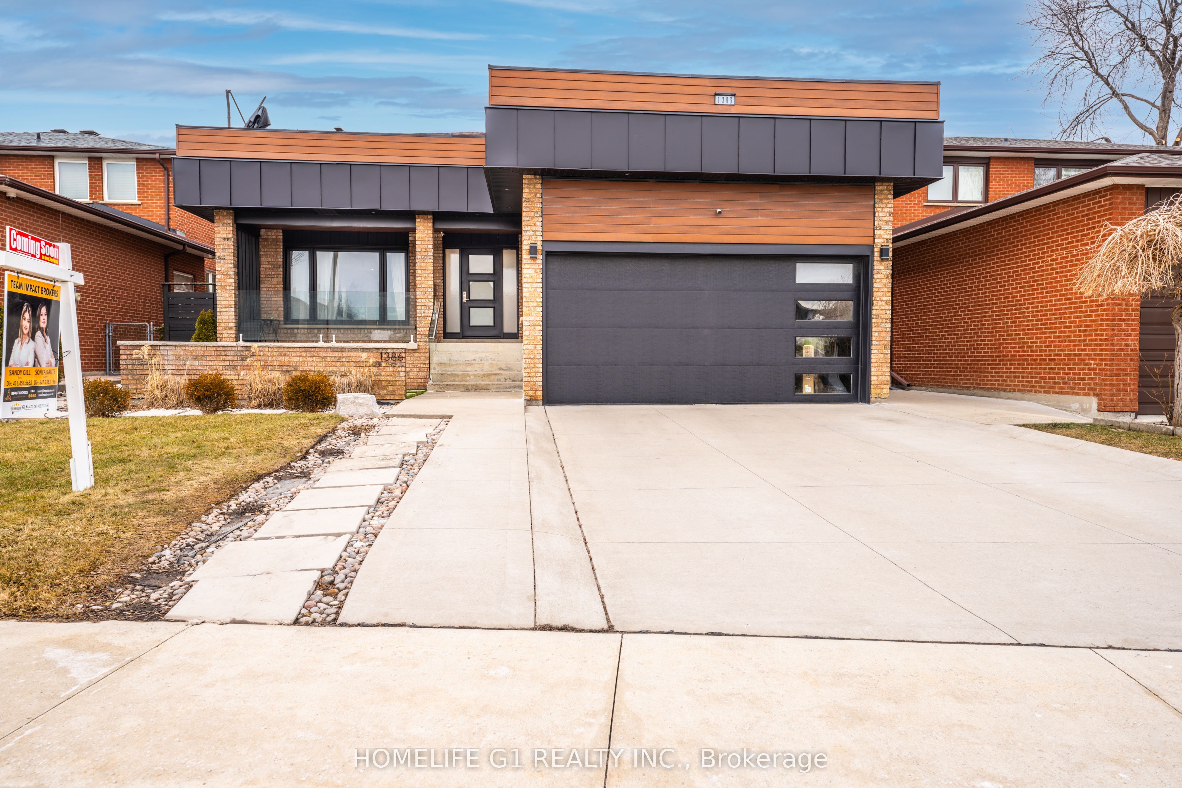 1386 Bough Beeches Boulevard Property Photo 1