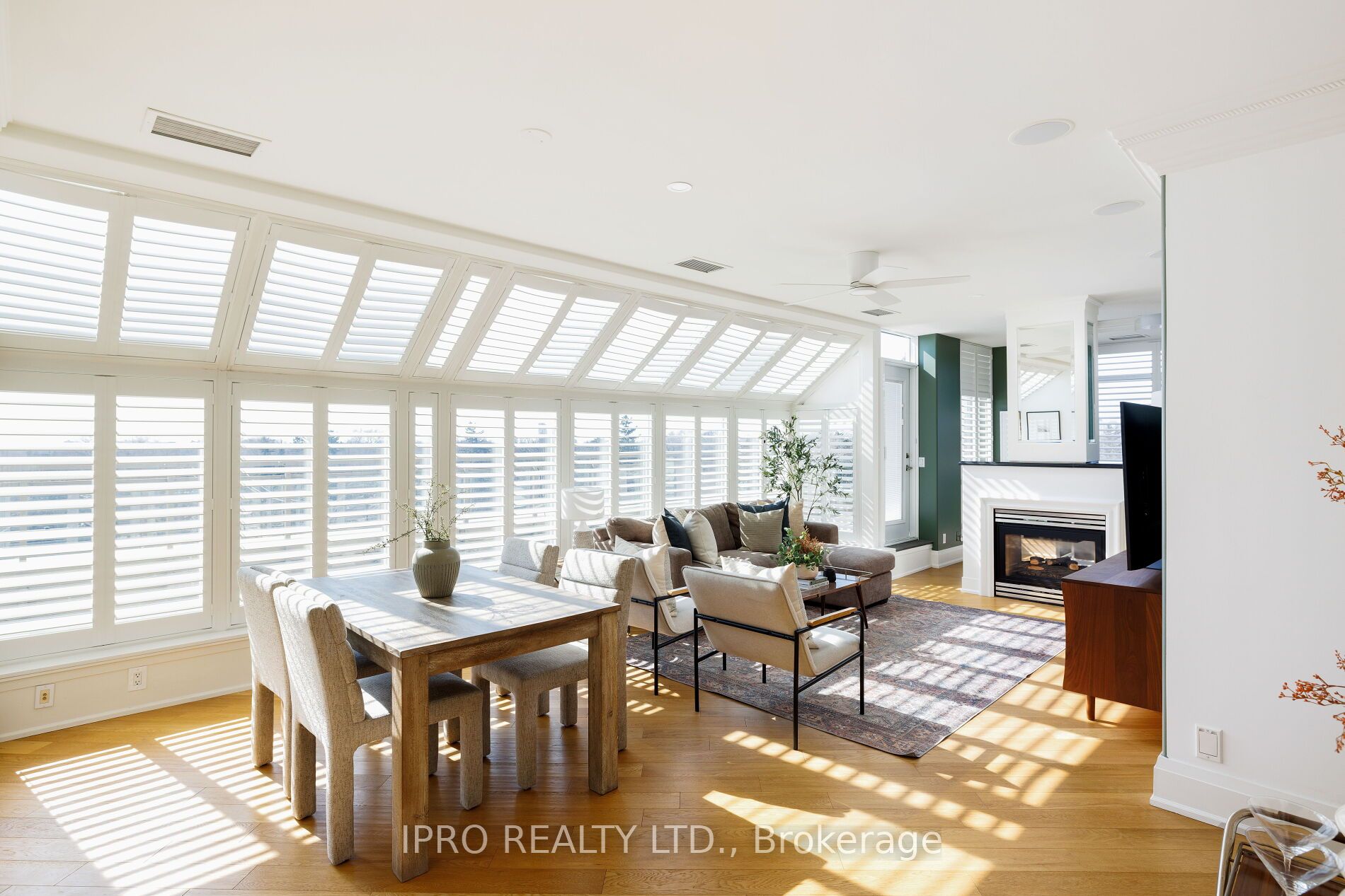 #ph 604 - 935 Royal York Road Property Photo 5