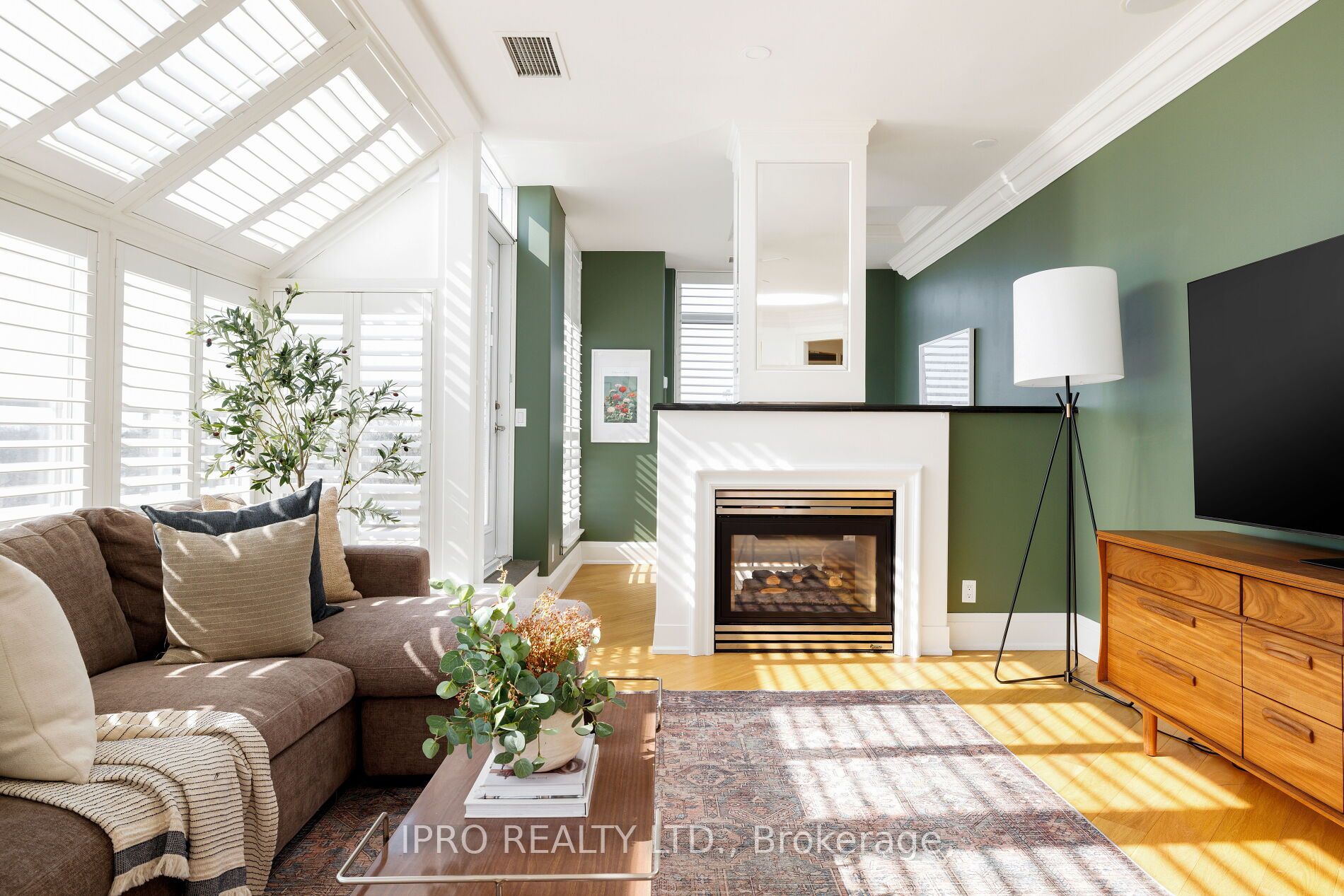 #ph 604 - 935 Royal York Road Property Photo 9
