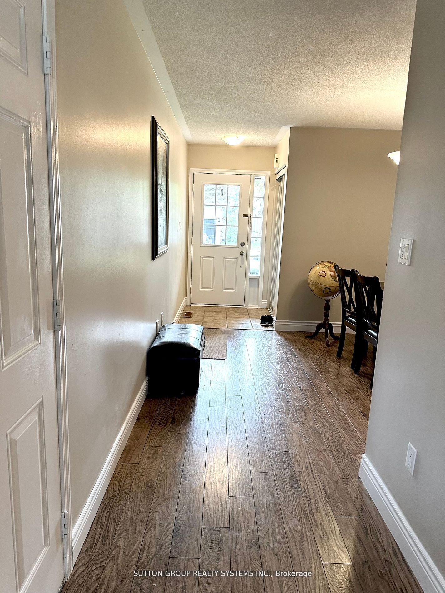 2467 Springforest Dr Property Photo 4