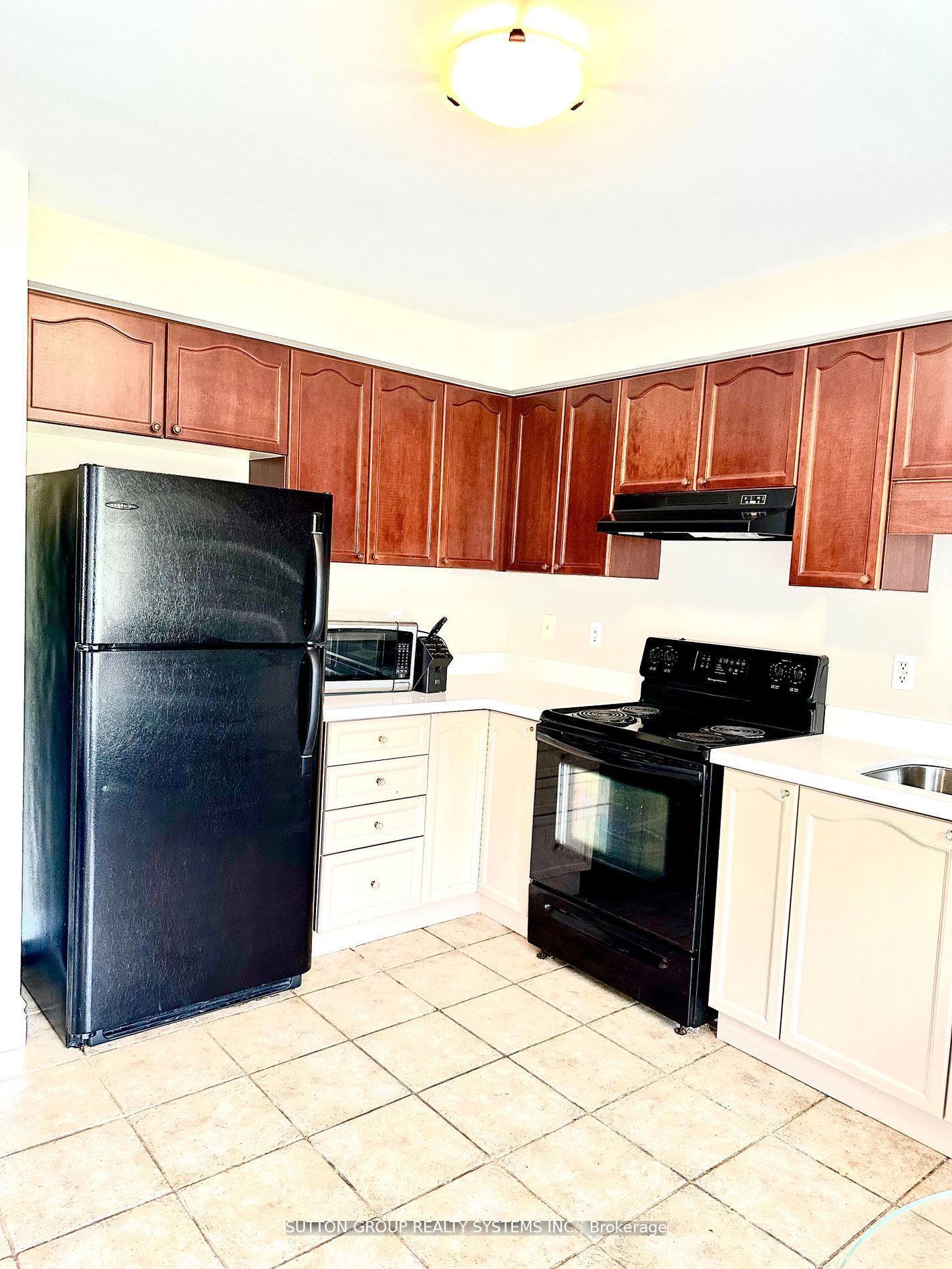 2467 Springforest Dr Property Photo 8