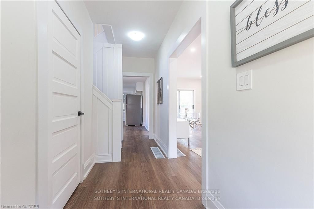 1842 Balsam Avenue Property Photo 3
