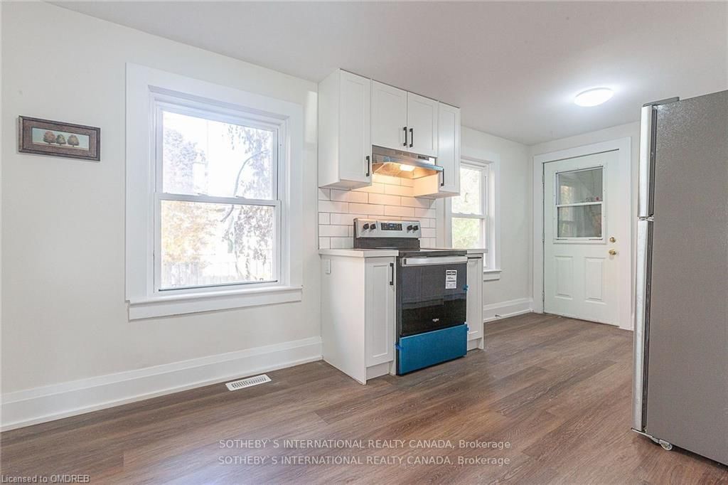 1842 Balsam Avenue Property Photo 11