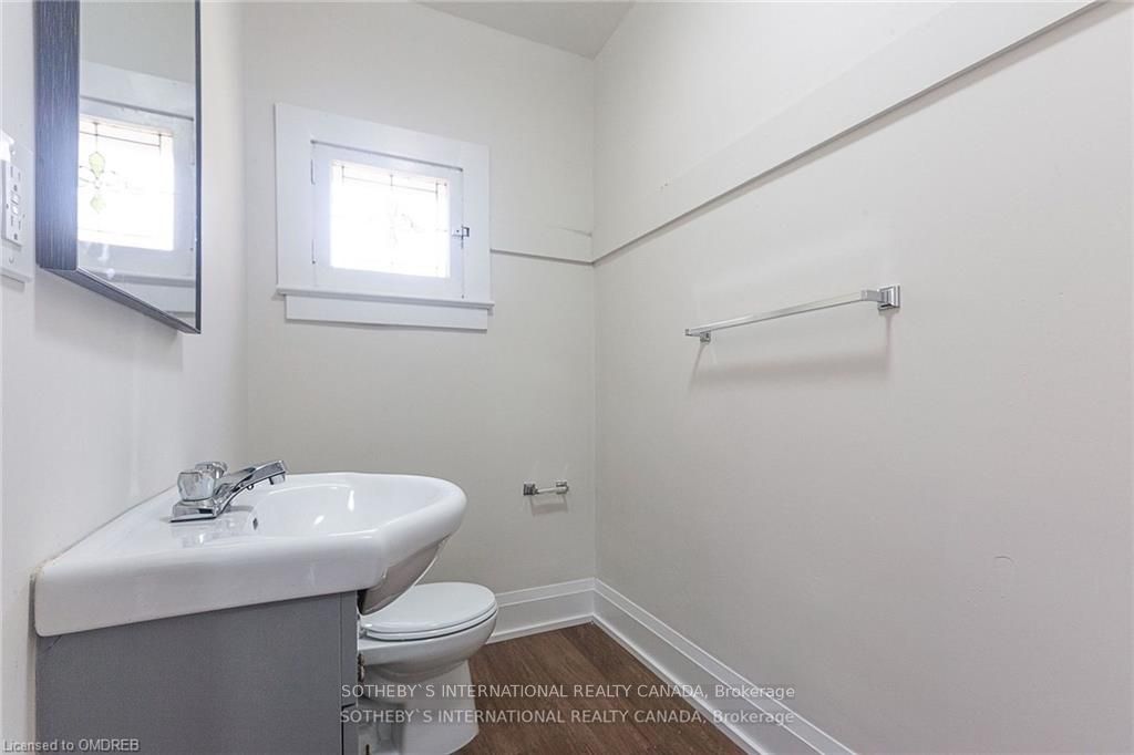 1842 Balsam Avenue Property Photo 15