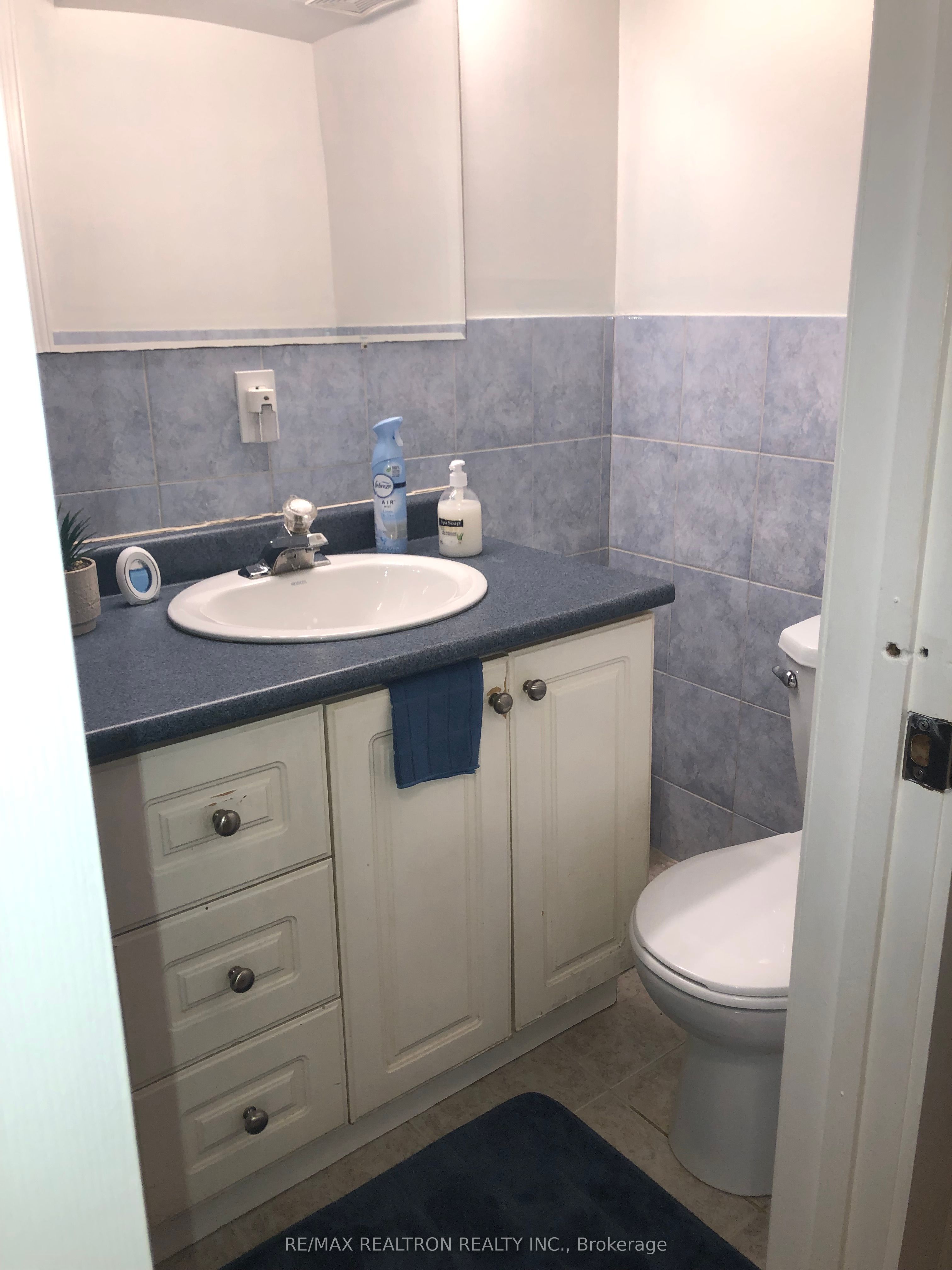 #lower - 7241 Sigsbee Drive Property Photo 11