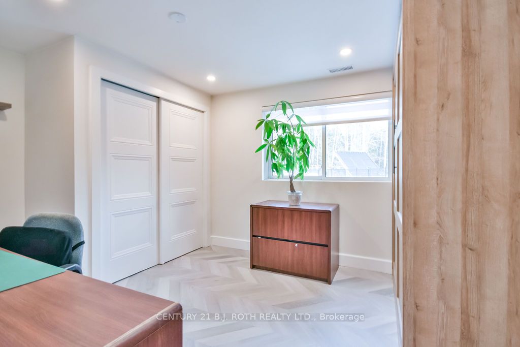 10457 Darkwood Rd Property Photo 32