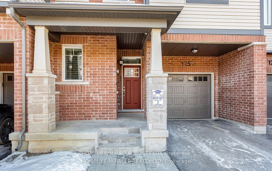 1256 Redbud Gardens Property Photo 3