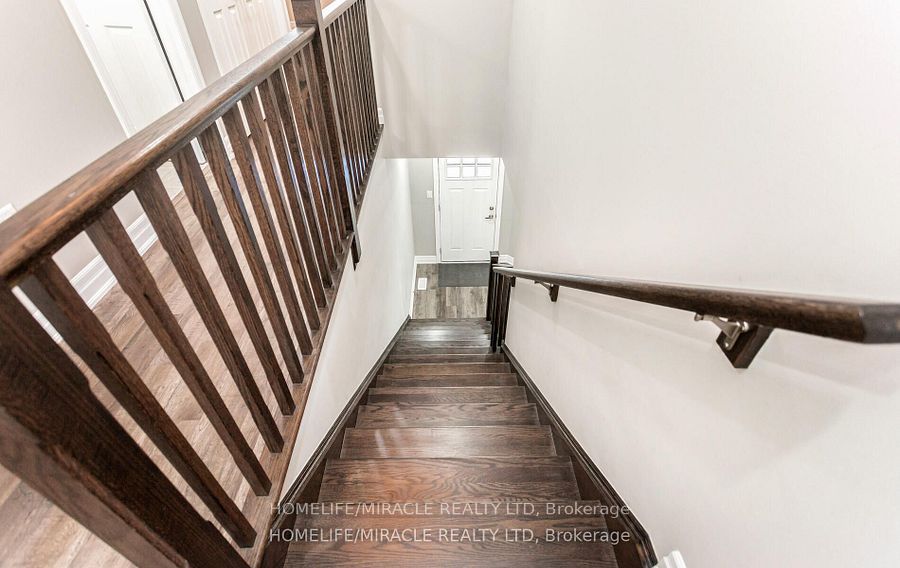 1256 Redbud Gardens Property Photo 20