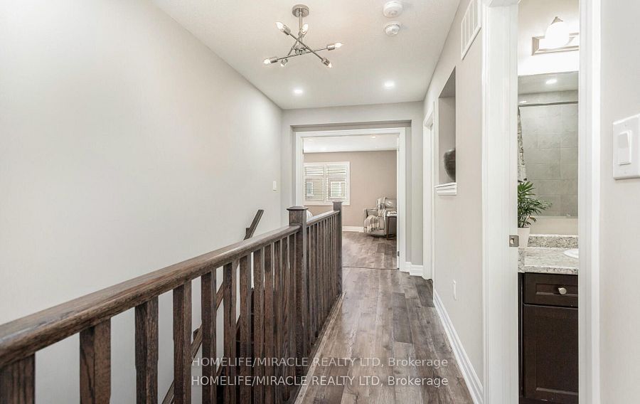 1256 Redbud Gardens Property Photo 21
