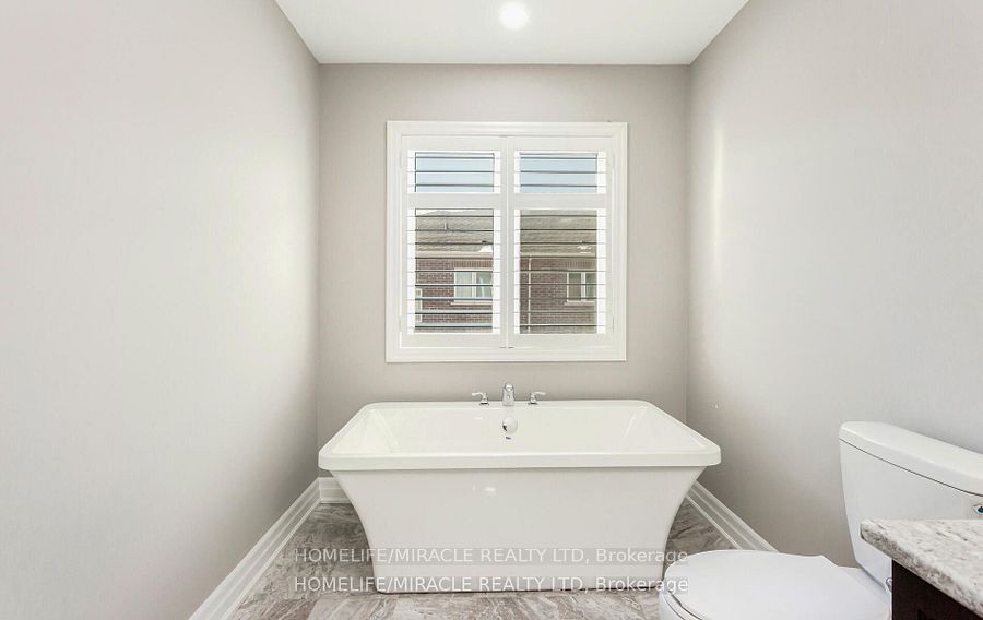 1256 Redbud Gardens Property Photo 25