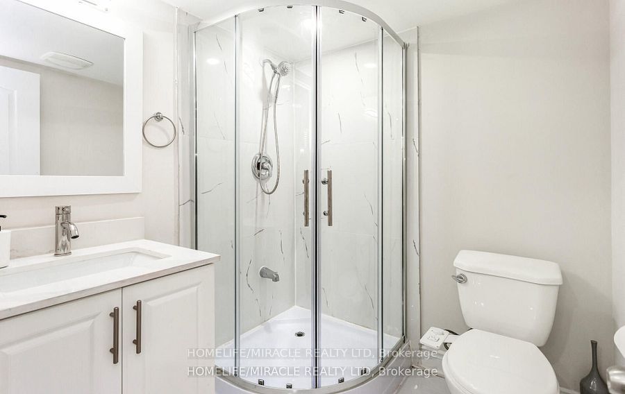 1256 Redbud Gardens Property Photo 36