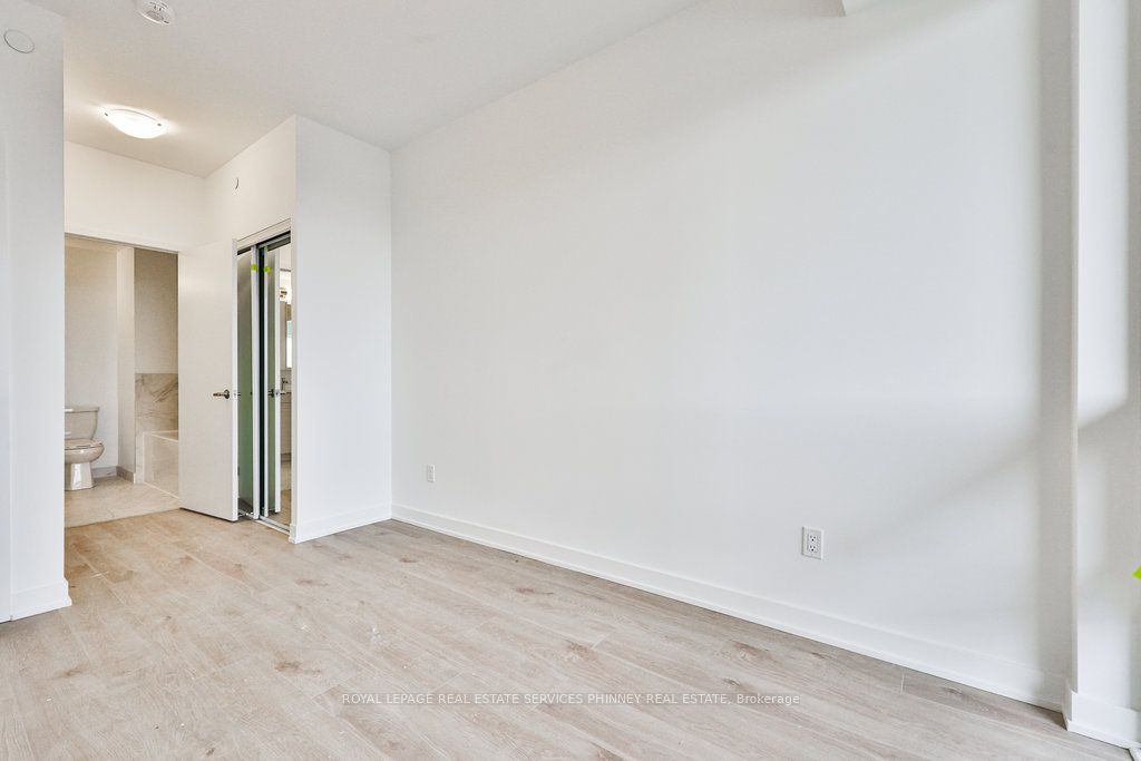 #1505 - 1035 Southdown Road Property Photo 15