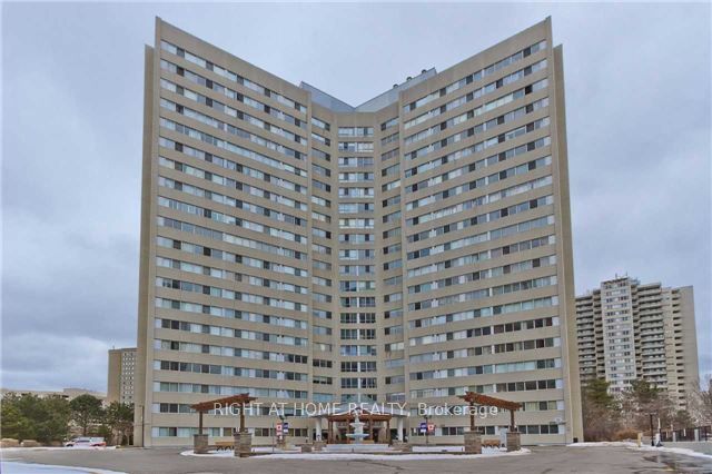 #sph09 - 3695 Kaneff Crescent Property Photo 1