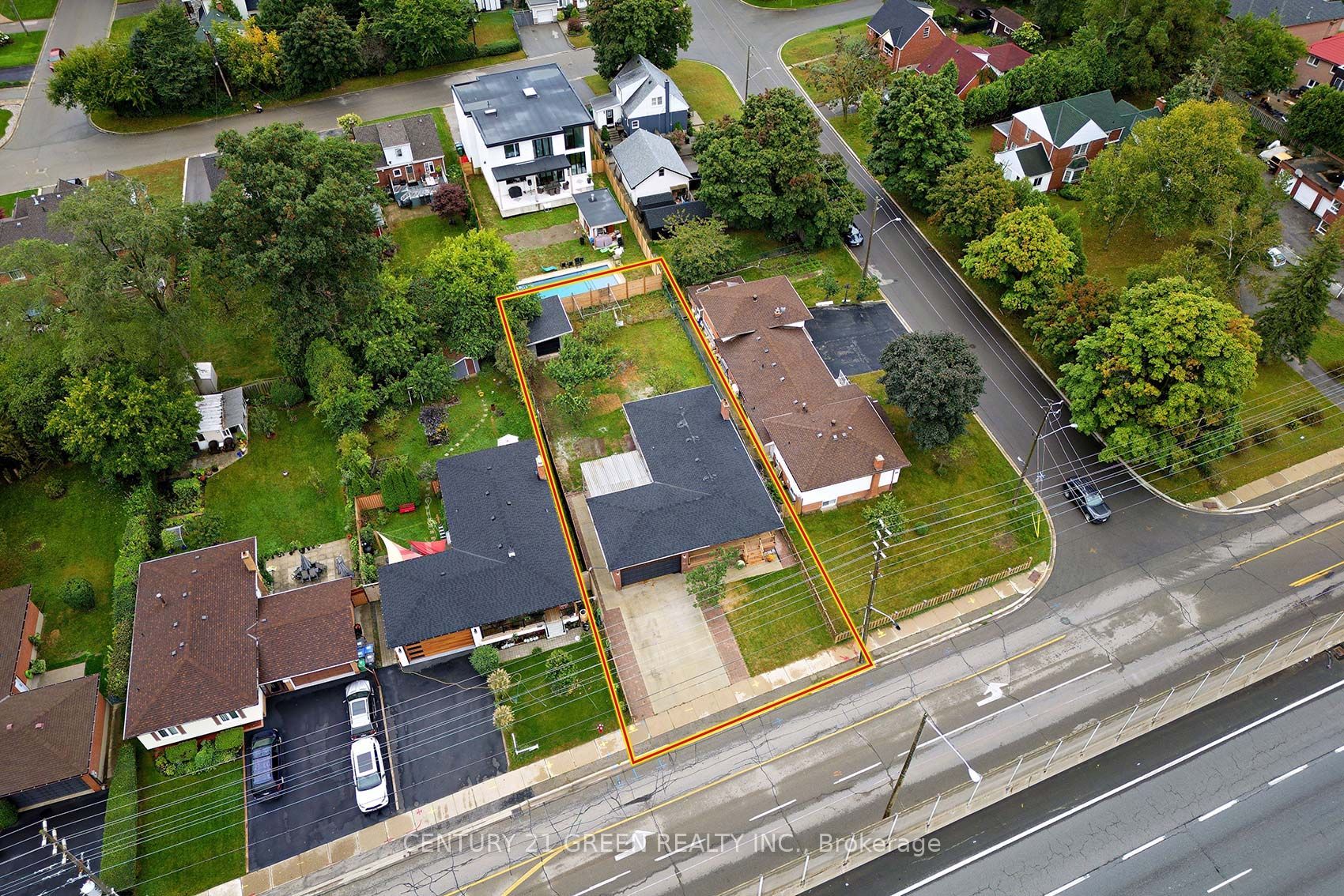 958 South Service Road Property Photo 38
