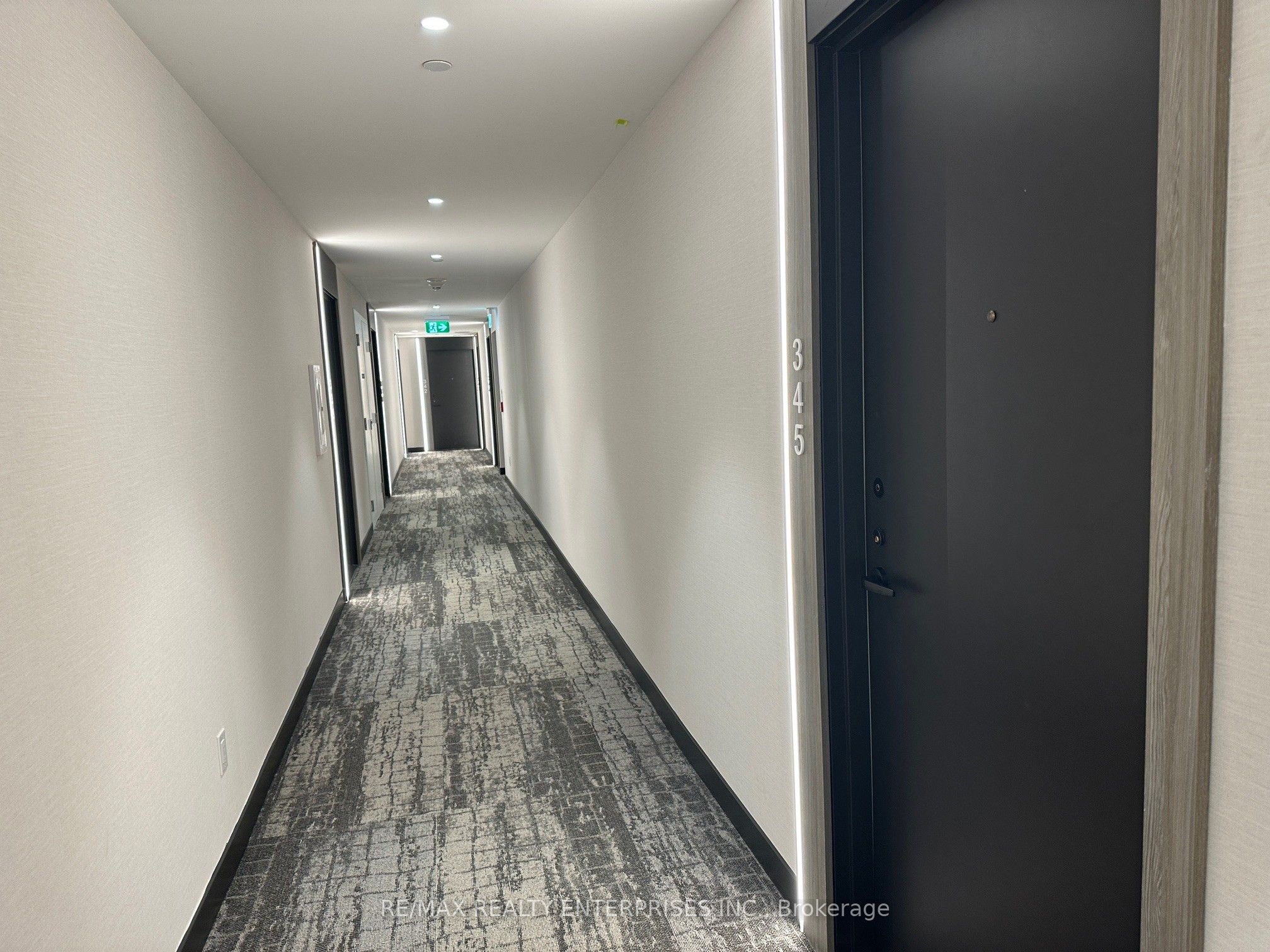 #345 - 215 Lakeshore Road Property Photo 4