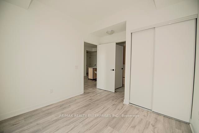 #345 - 215 Lakeshore Road Property Photo 19