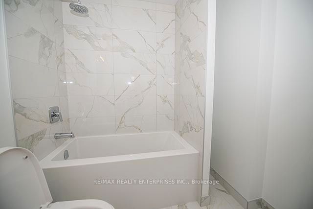 #345 - 215 Lakeshore Road Property Photo 24