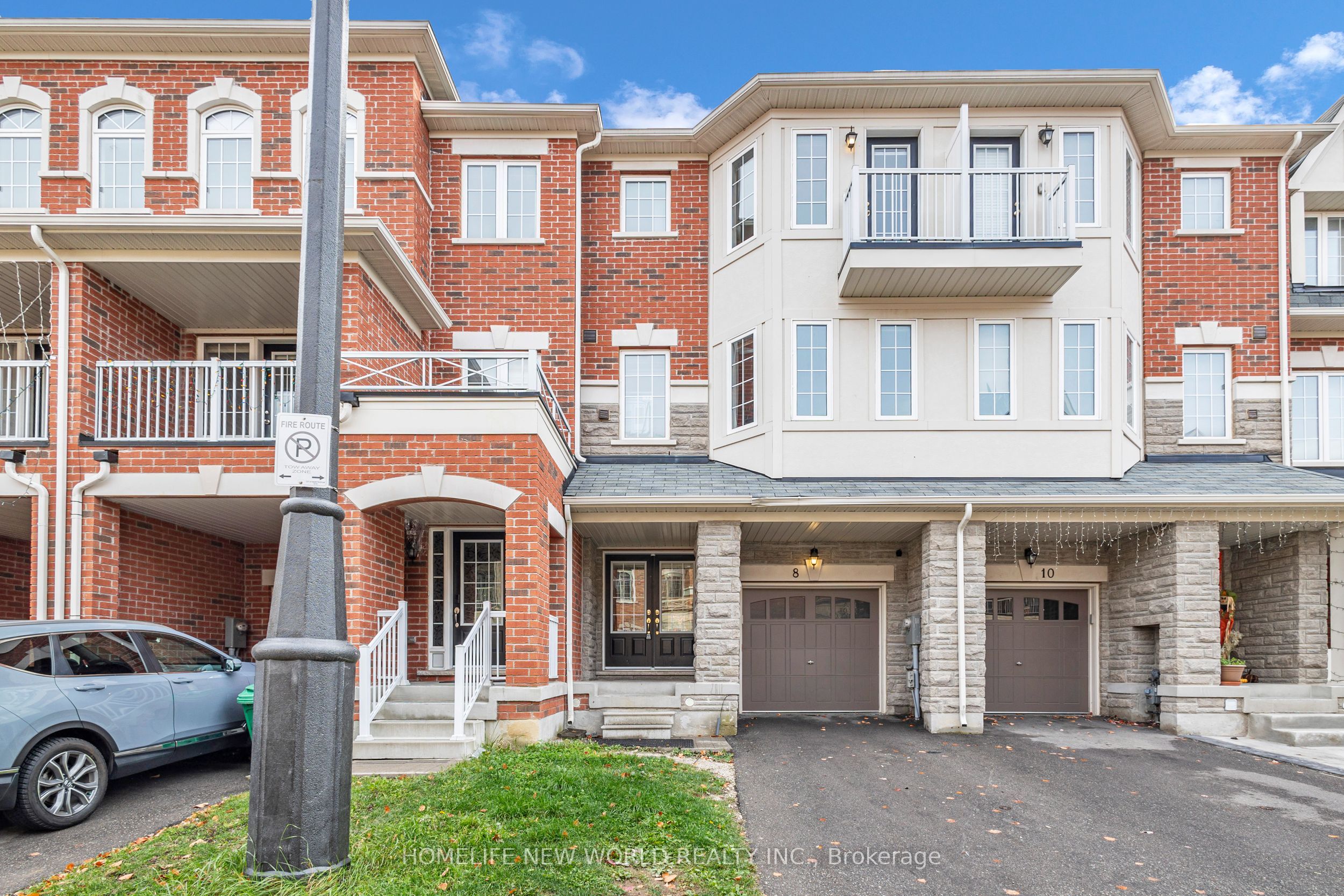 8 Shiff Crescent Property Photo 1