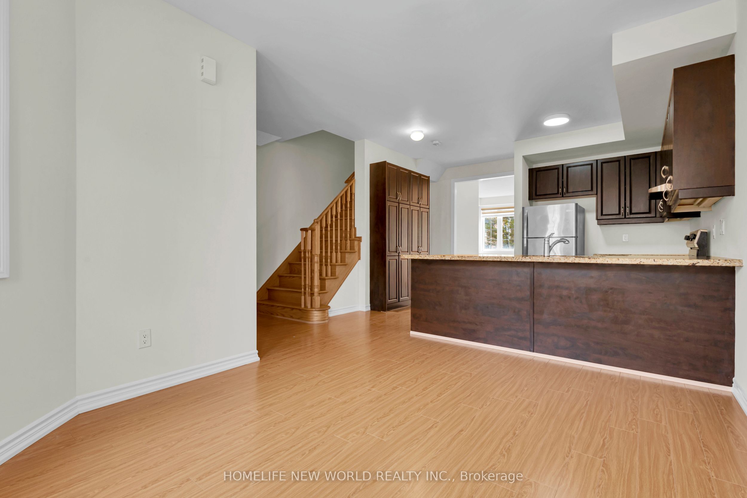 8 Shiff Crescent Property Photo 15