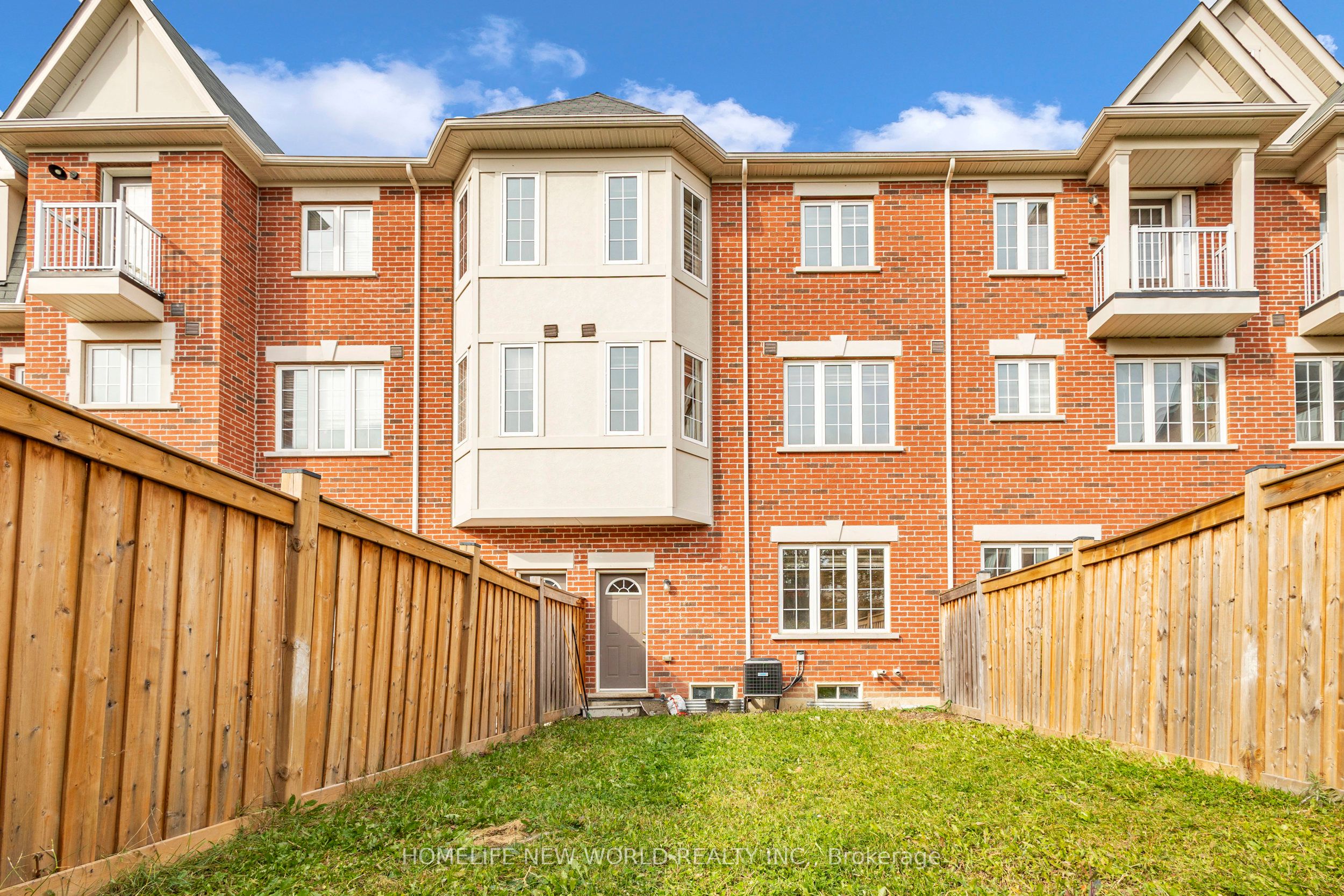 8 Shiff Crescent Property Photo 25