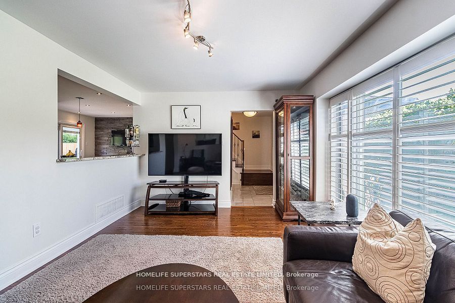 20 Beechwood Crescent Property Photo 3