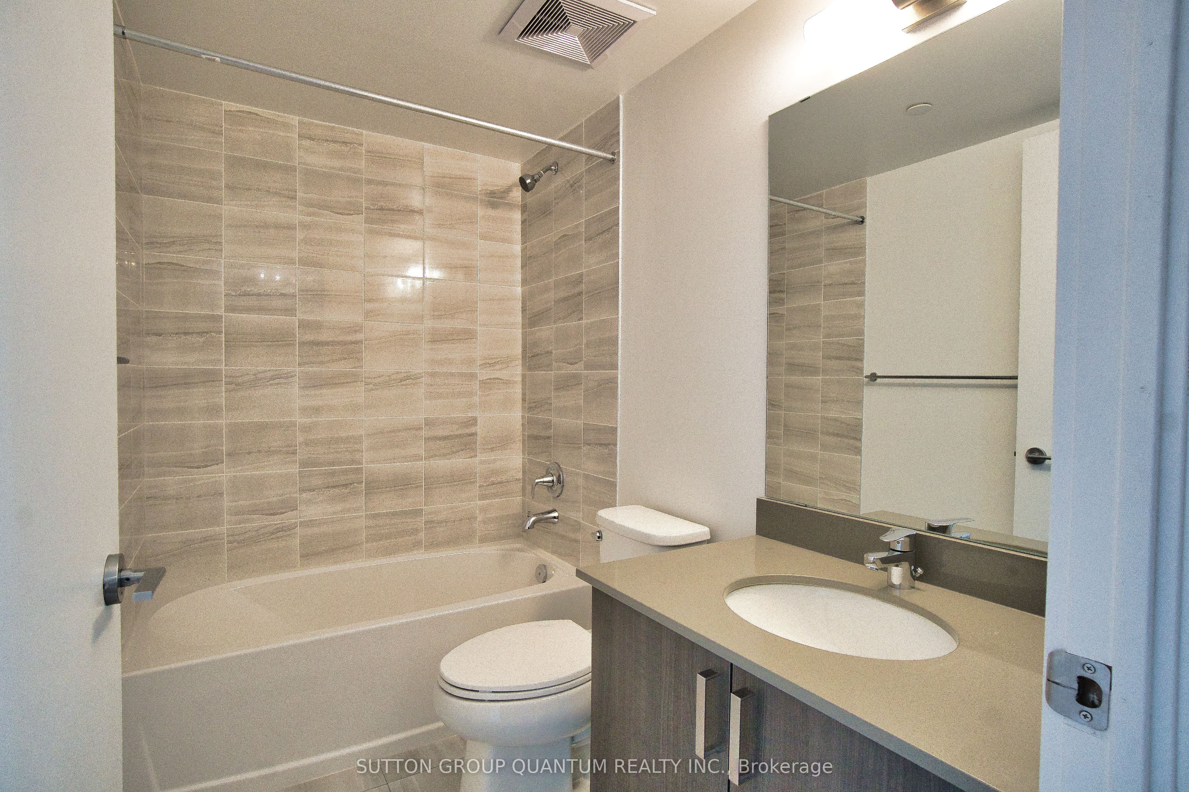 #808 - 556 Marlee Avenue Property Photo 8