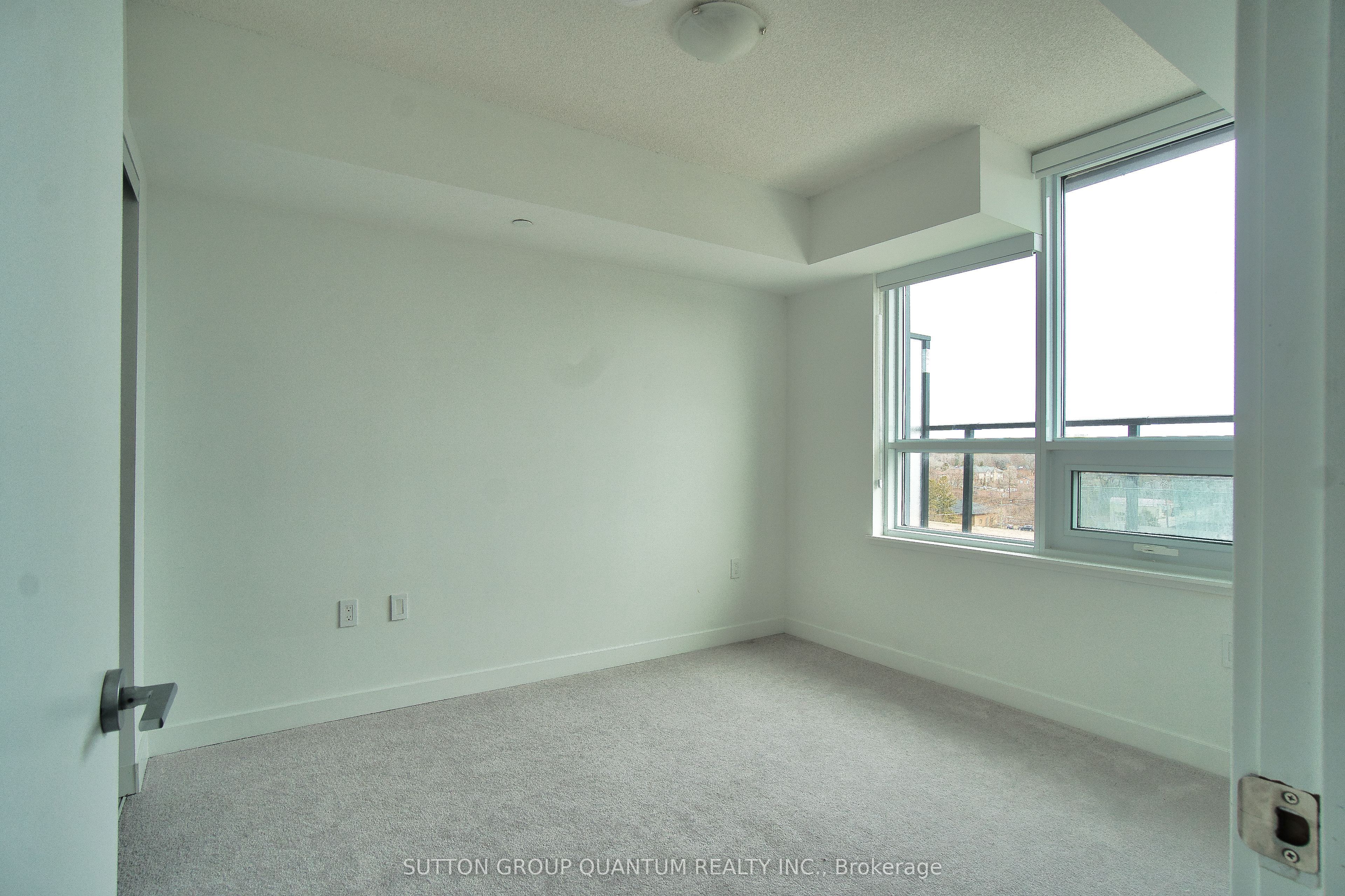 #808 - 556 Marlee Avenue Property Photo 9