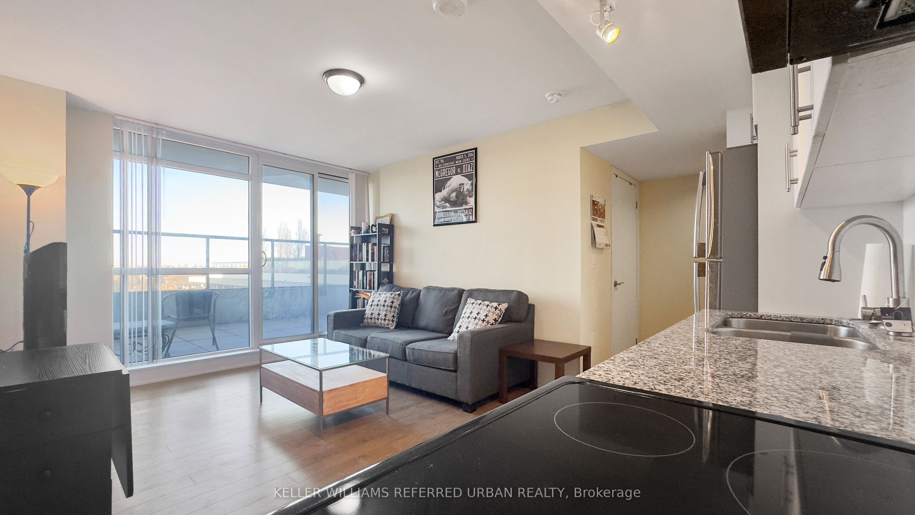 #908 - 3091 Dufferin Street Property Photo 5