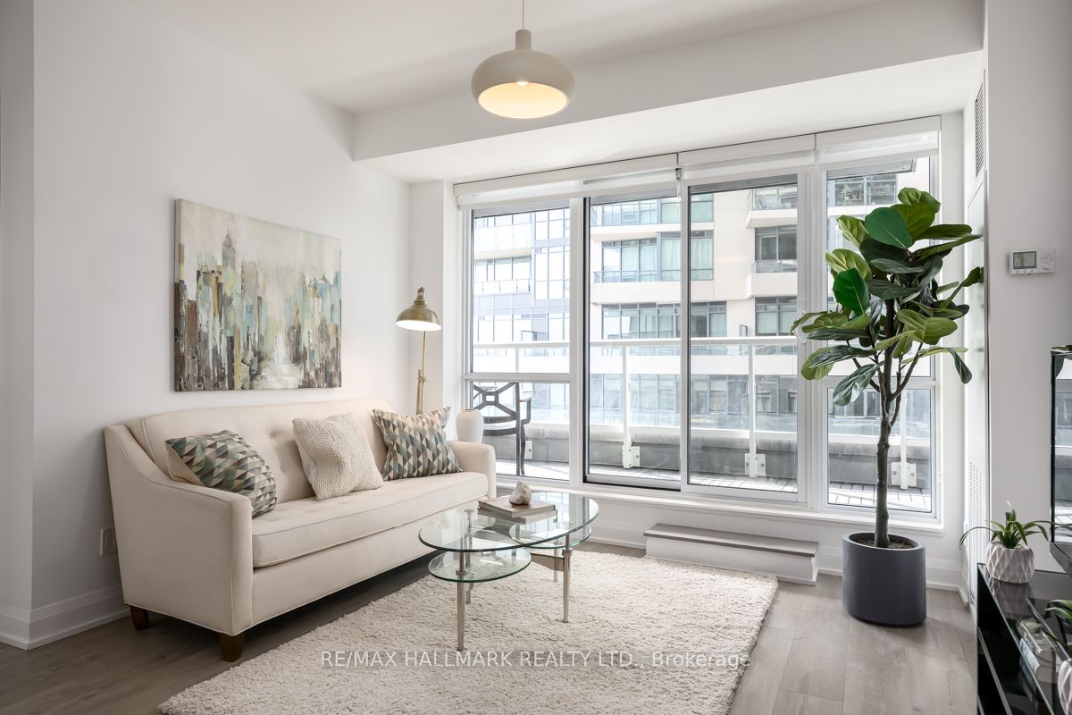 #604 - 110 Marine Parade Drive Property Photo 10