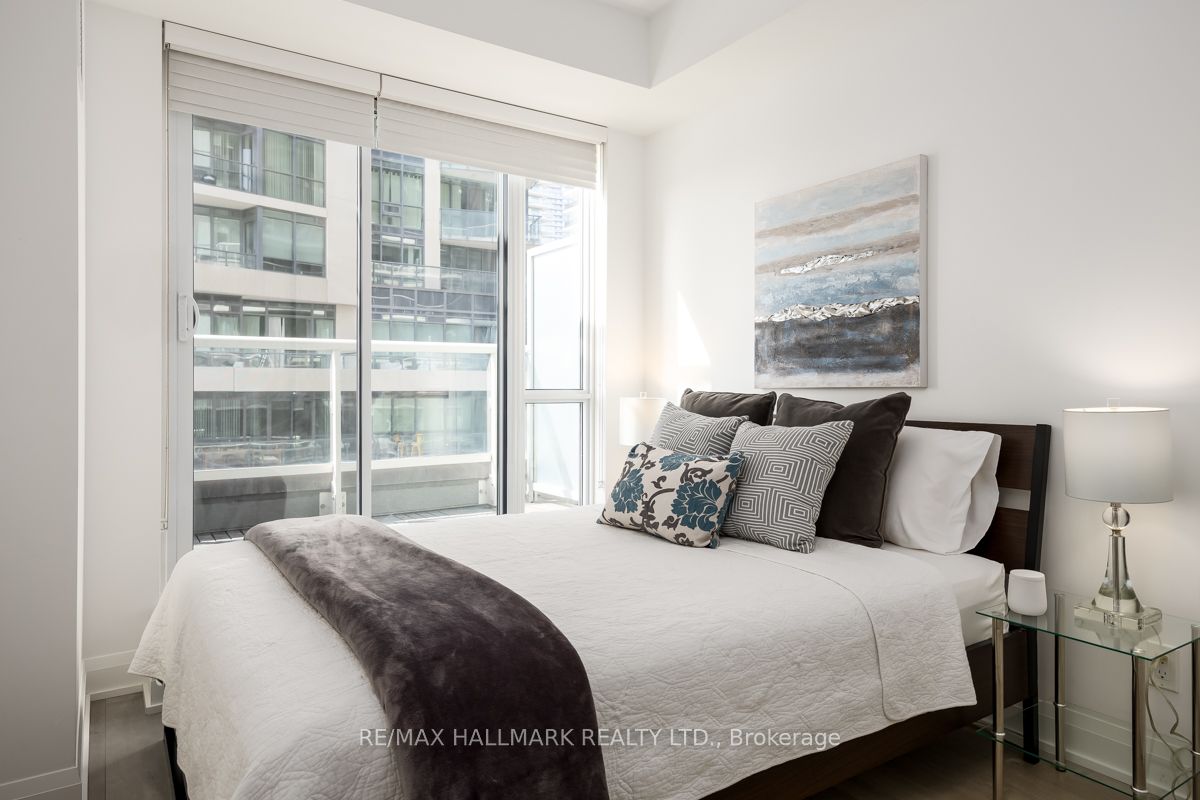 #604 - 110 Marine Parade Drive Property Photo 18