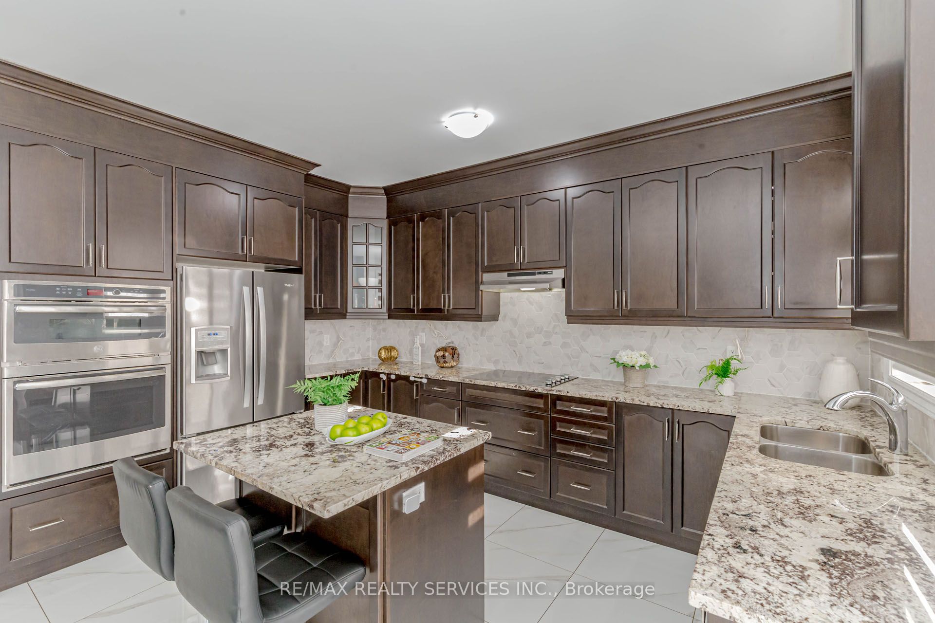 17 Seymour Road Property Photo 21
