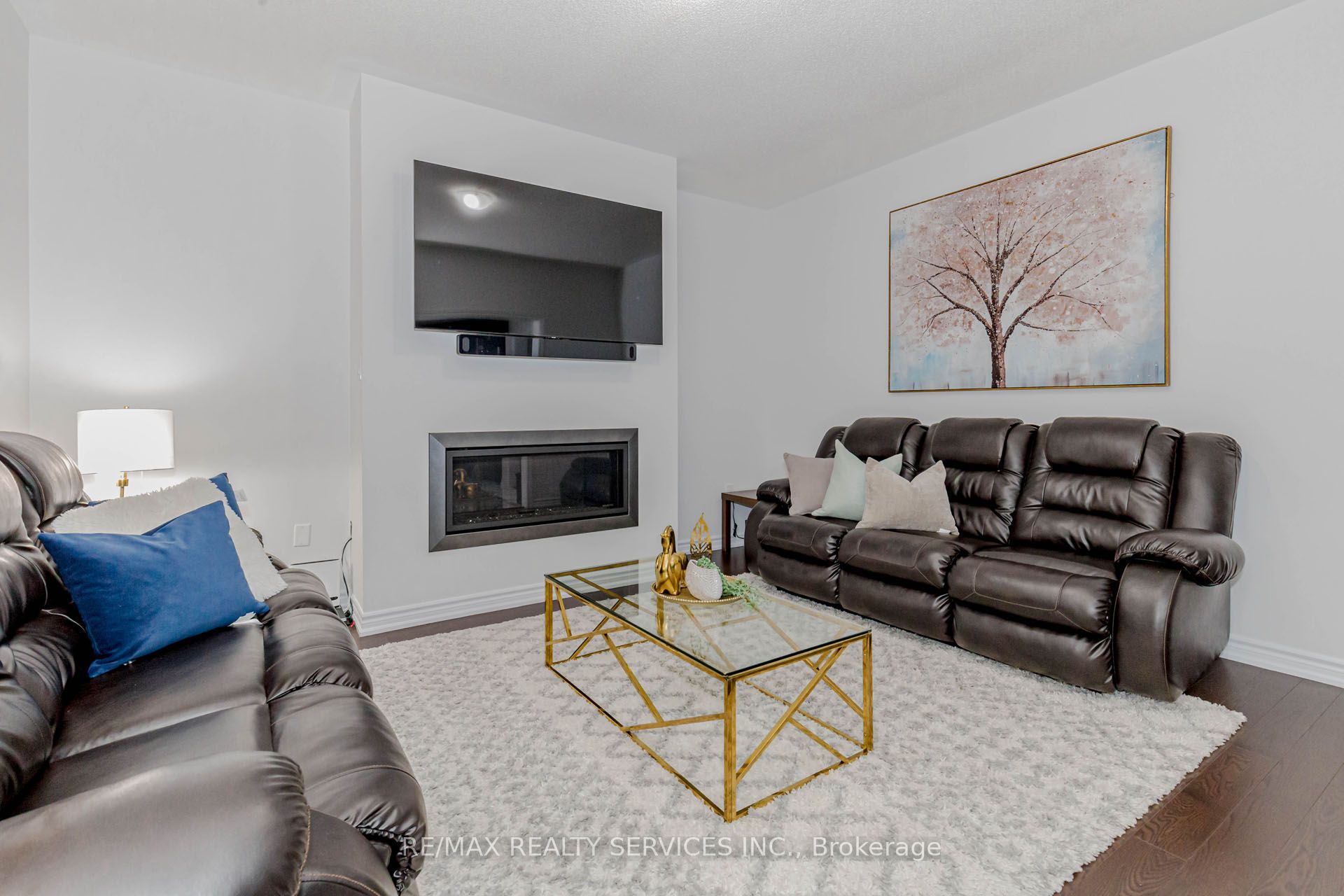 17 Seymour Road Property Photo 29