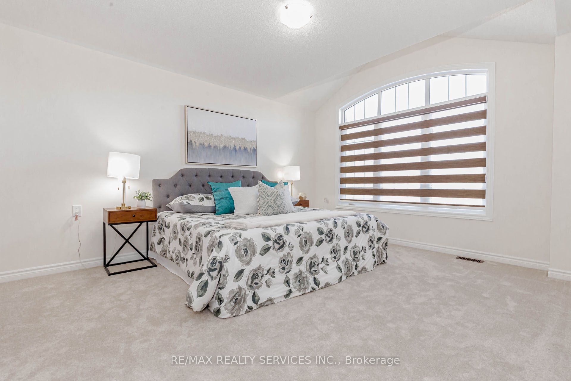 17 Seymour Road Property Photo 43