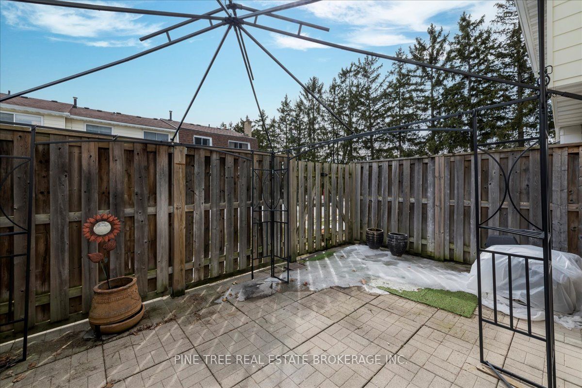 #2 - 2232 Upper Middle Road Property Photo 37