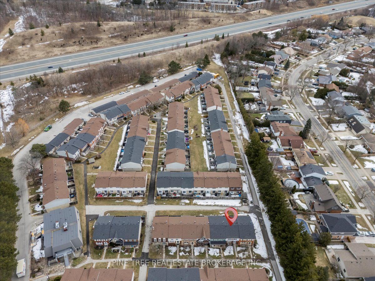 #2 - 2232 Upper Middle Road Property Photo 43