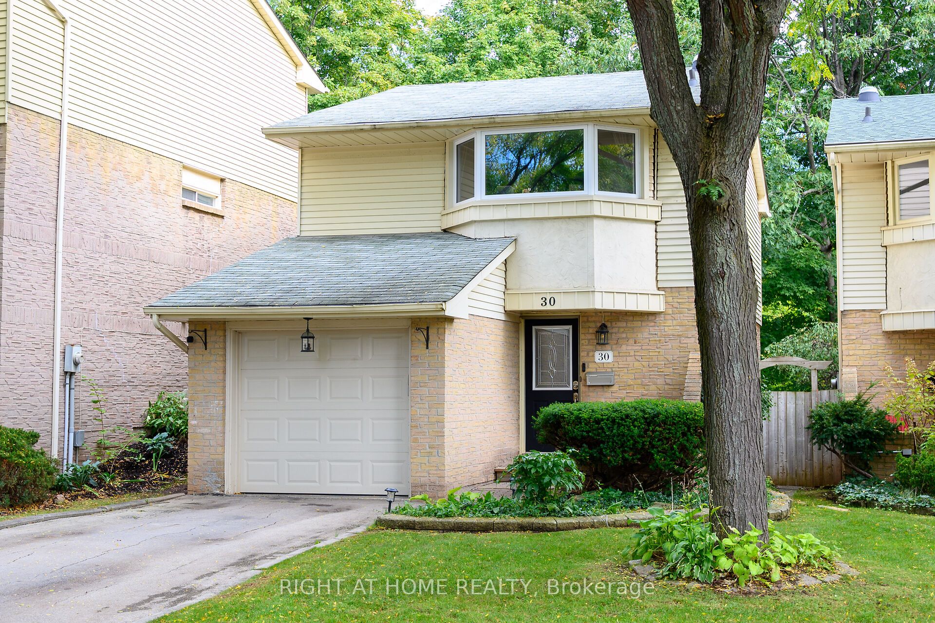 #30 - 1135 Mccraney Street Property Photo