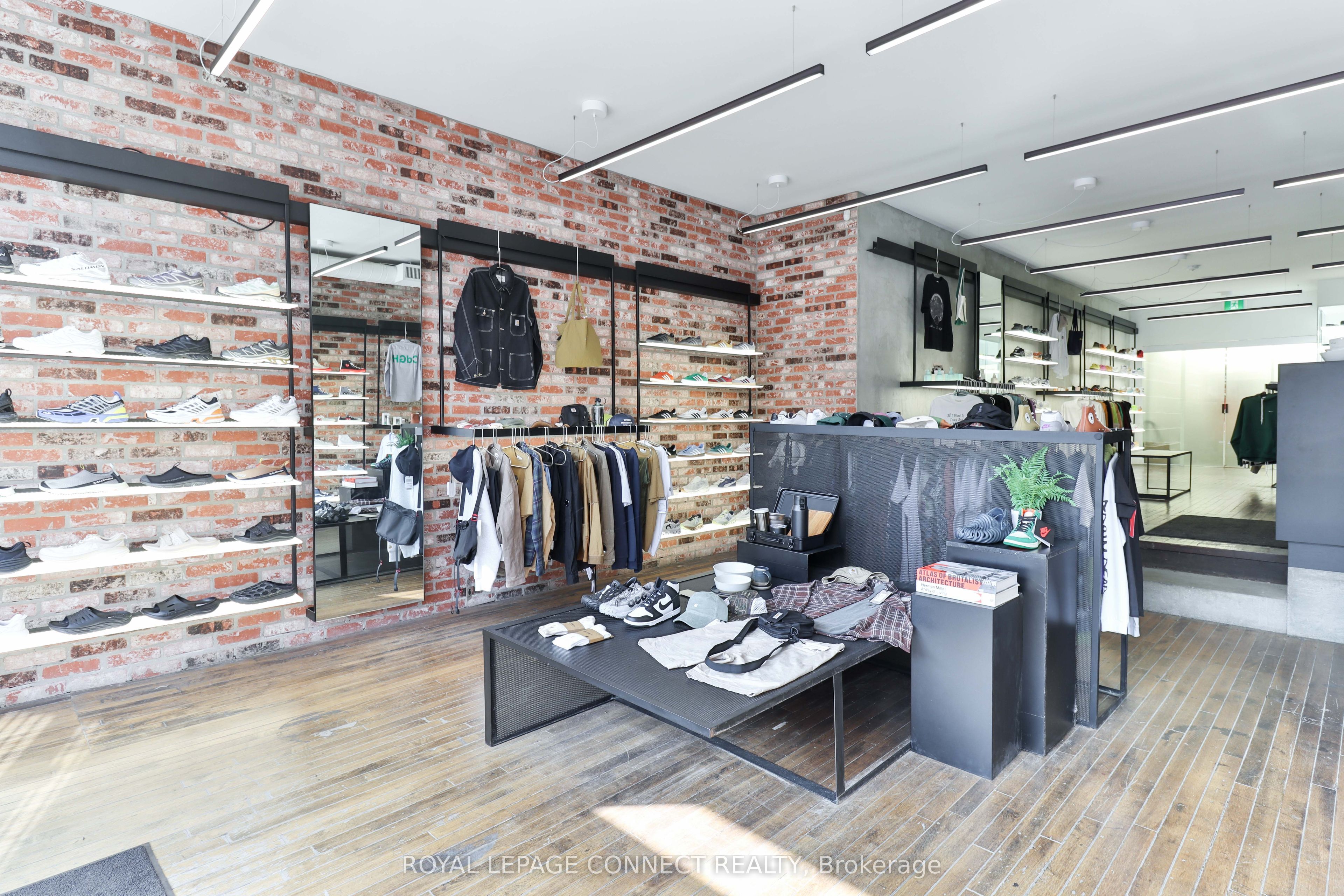 #main - 406 Roncesvalles Avenue Property Photo 6