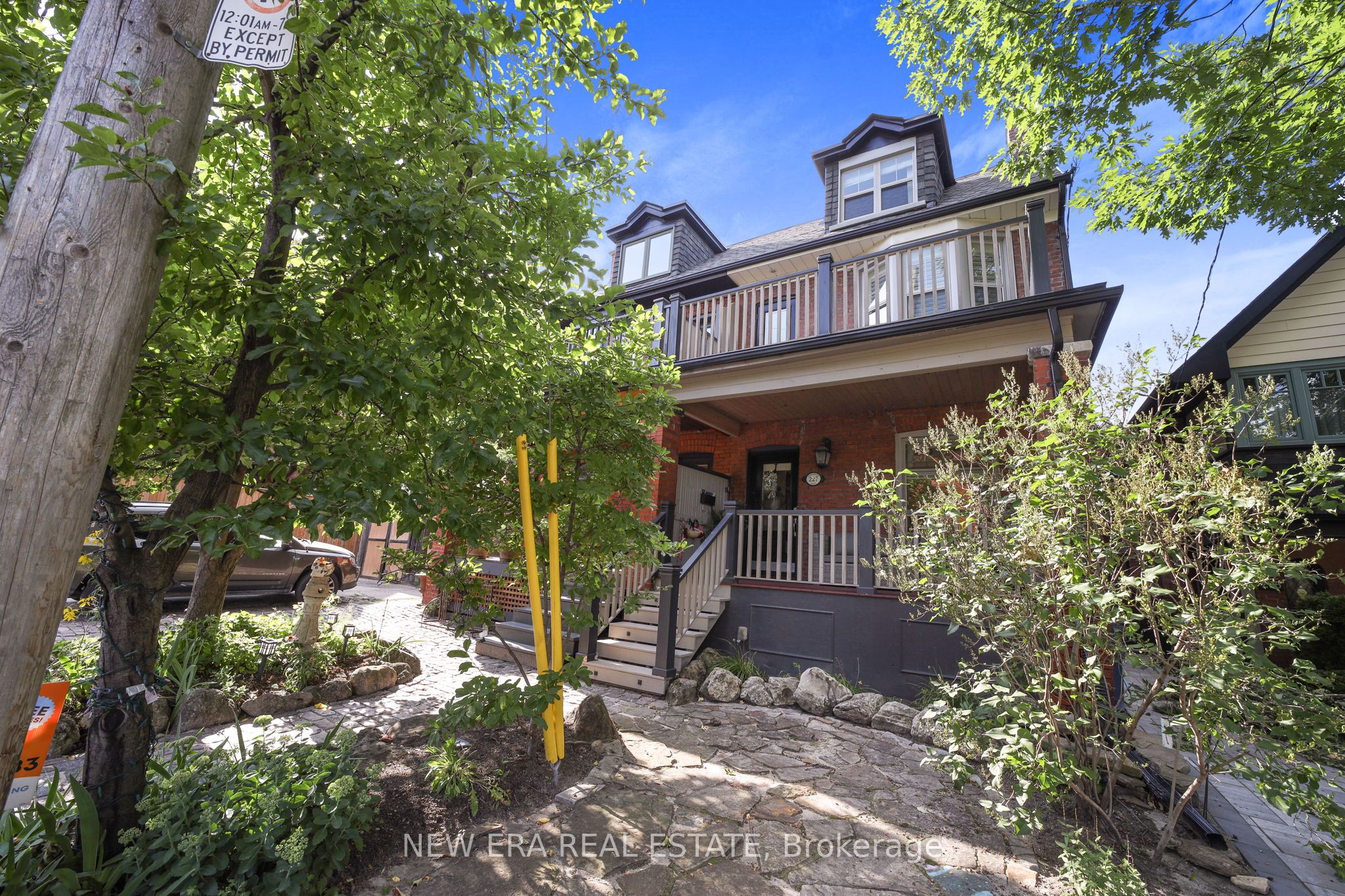227 Oakmount Road Property Photo