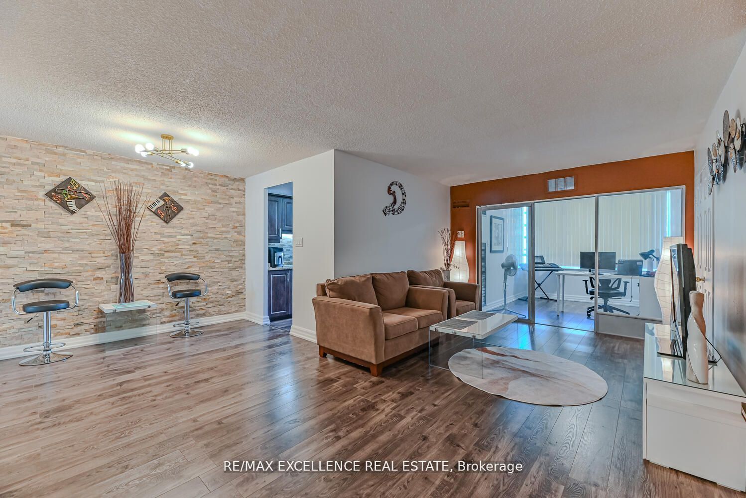 5 Lisa Street 1002 Property Photo 10