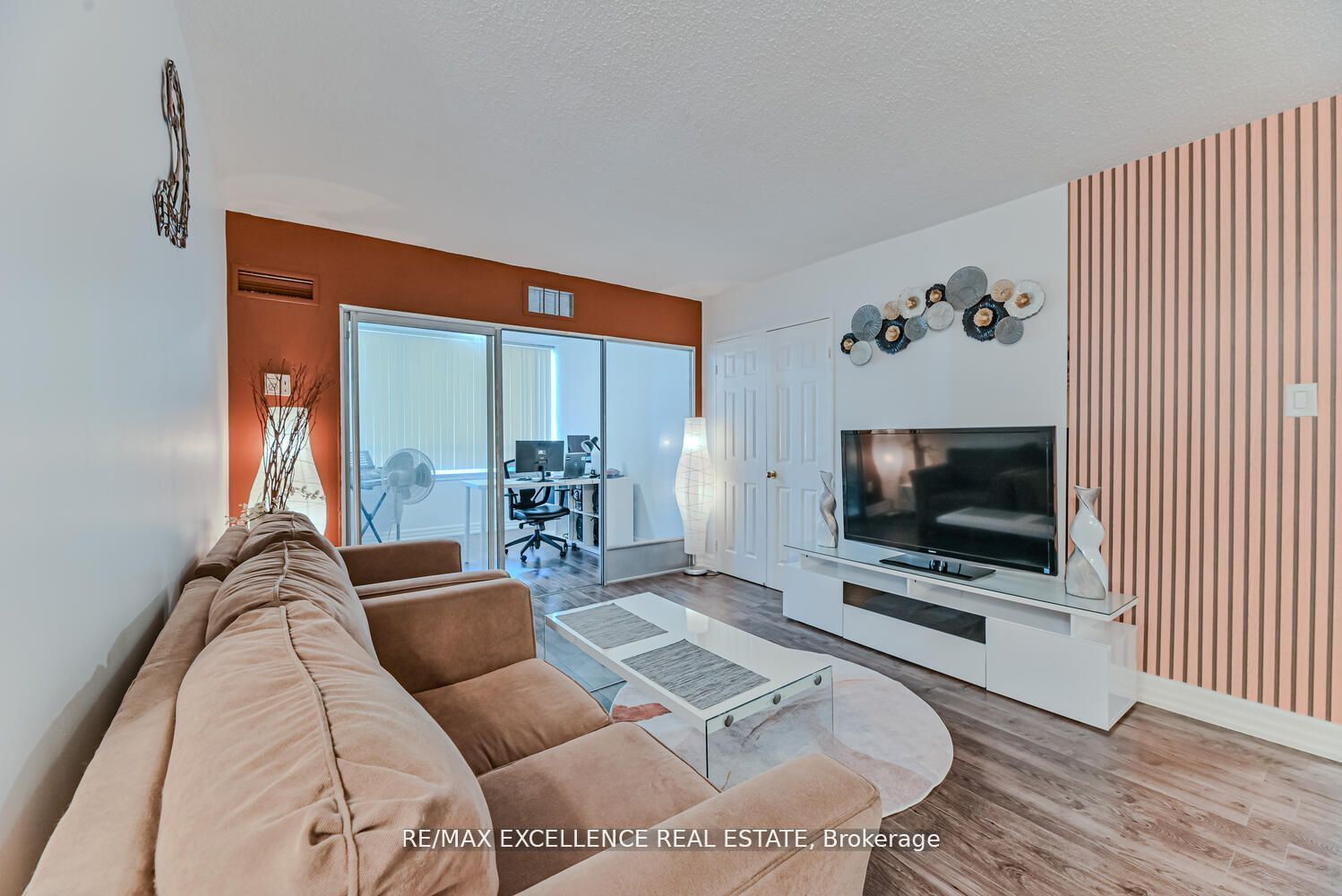 5 Lisa Street 1002 Property Photo 11