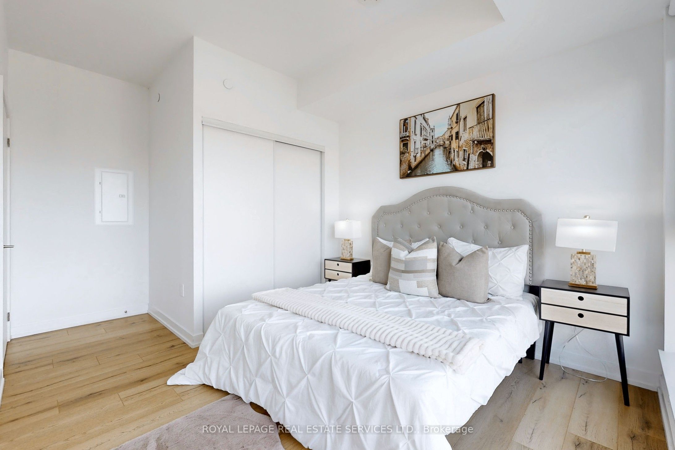 1195 The Queensway Avenue 507 Property Photo 14