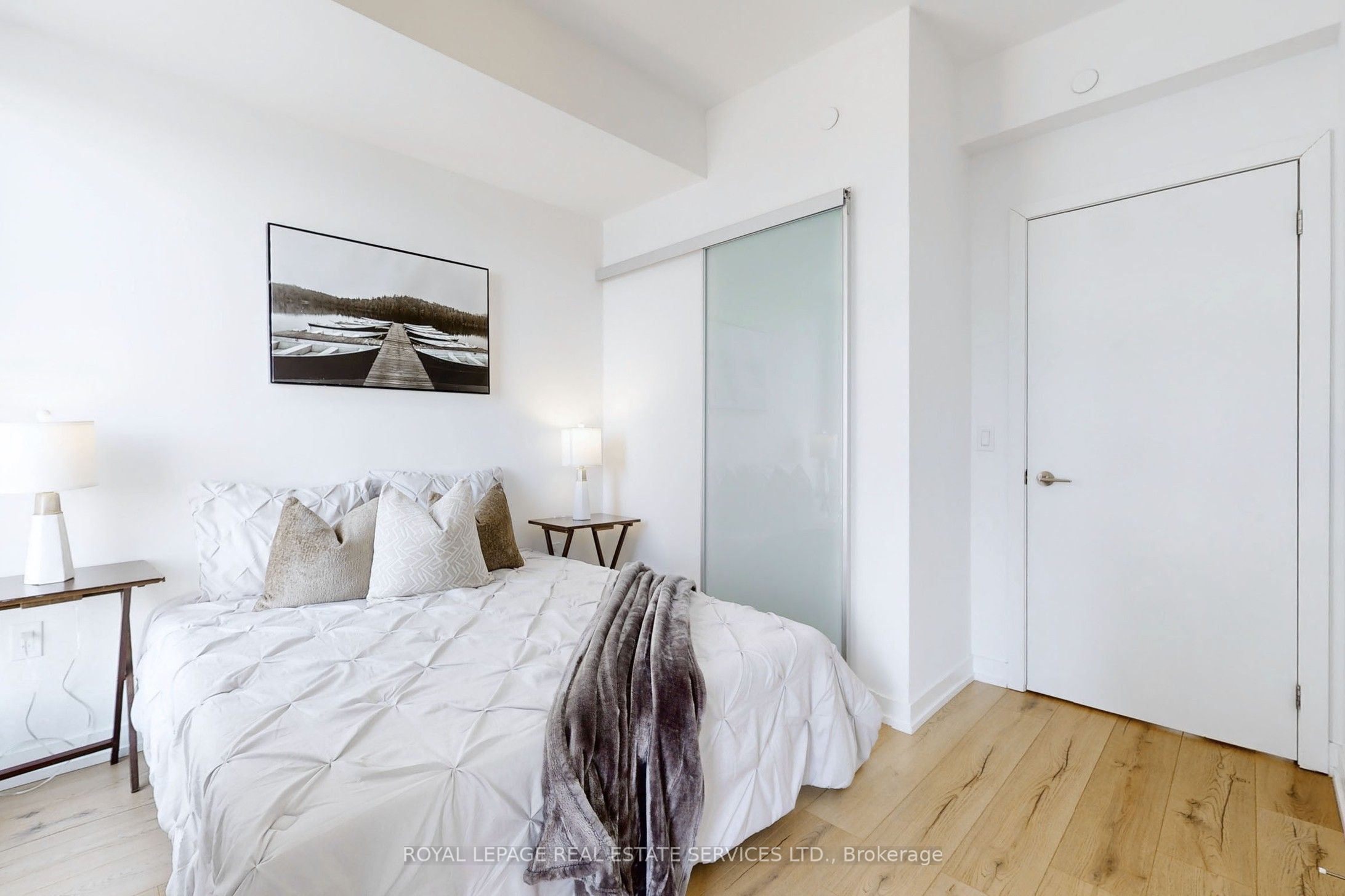 1195 The Queensway Avenue 507 Property Photo 25